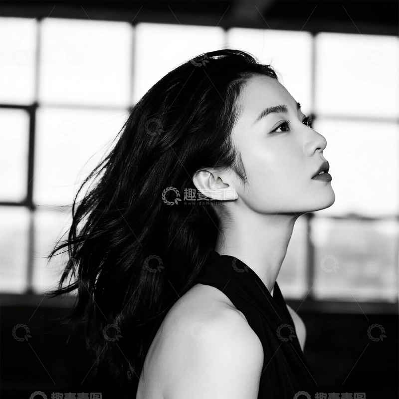 高清大图下载【趣麦麦图】黑白艺术女性侧脸肖像摄影