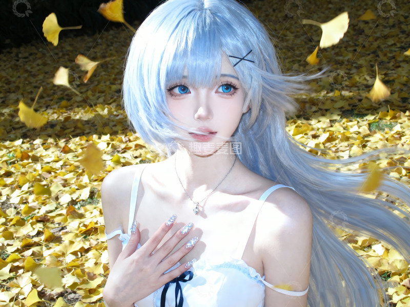 高清大图下载【趣麦麦图】cos雷姆的服装可爱的女生6