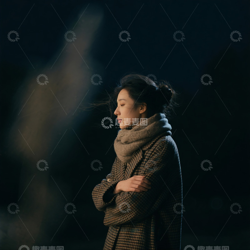 高清大图下载【趣麦麦图】女子头发盘起2