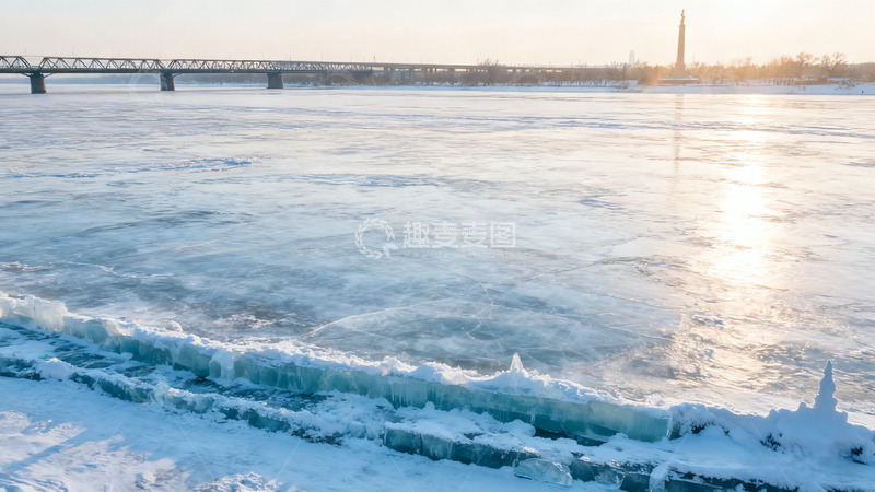 高清大图下载【趣麦麦图】冰封河面桥梁远景