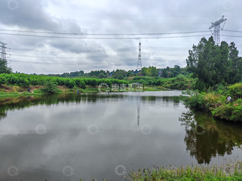 高清大图下载【趣麦麦图】静谧湖泊自然风光摄影图