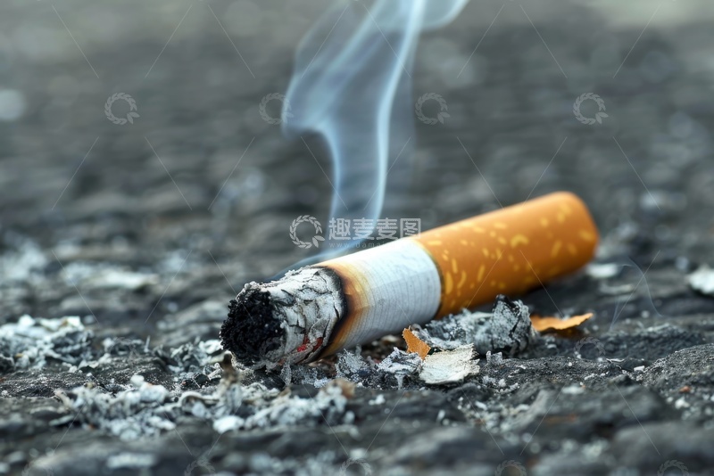 高清大图下载【趣麦麦图】冒烟的一只烟头
