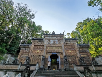 古建风格寺庙正门景观