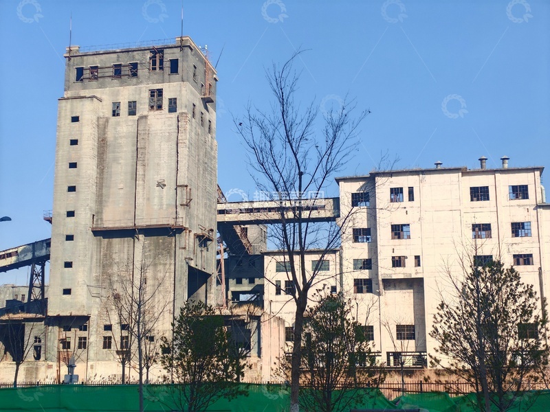 高清大图下载【趣麦麦图】-工业风老旧建筑城市景观