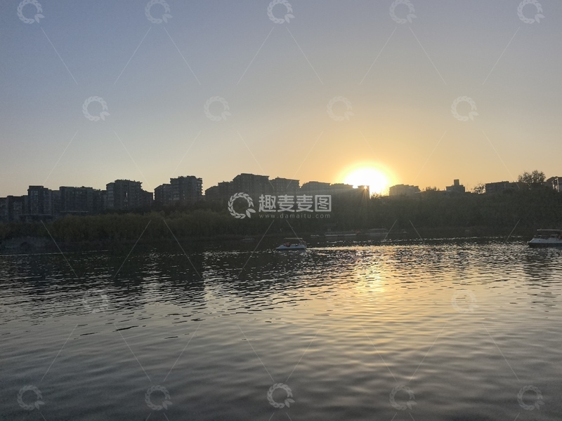 高清大图下载【趣麦麦图】-城市日落河畔风光