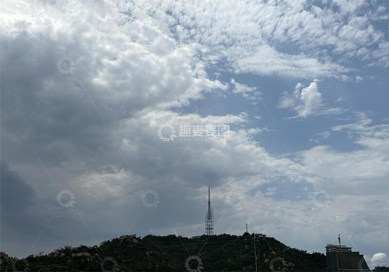 高清大图下载【趣麦麦图】-城市山丘云彩风光