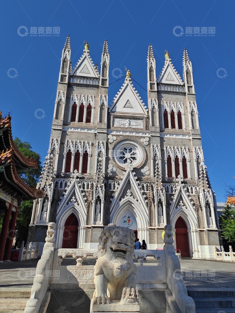 高清大图下载【趣麦麦图】-哥特式教堂古建筑石雕狮