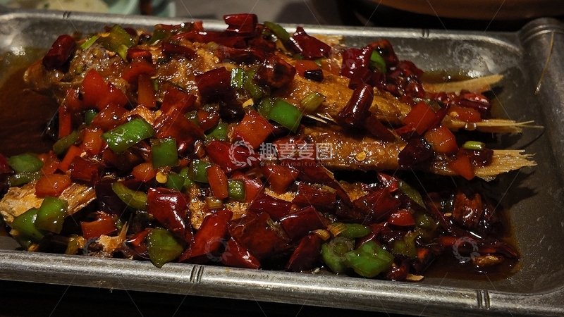 高清大图下载【趣麦麦图】香辣烤鱼美味佳肴