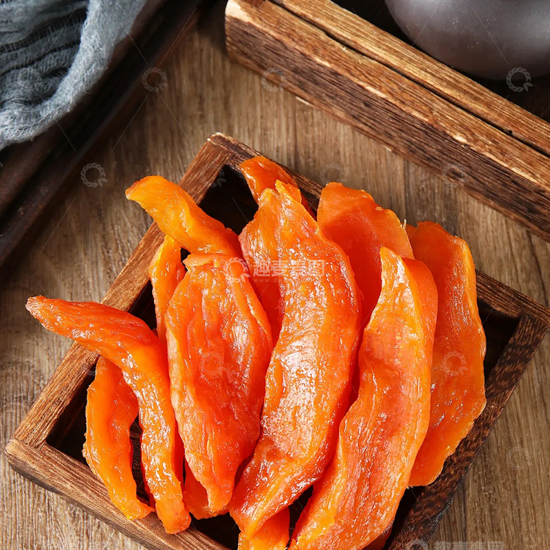 高清大图下载【趣麦麦图】木盘红薯干美食摄影