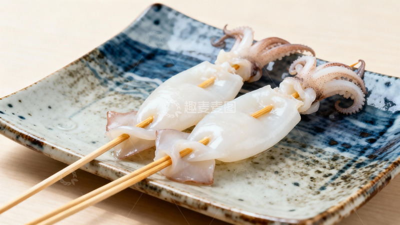高清大图下载【趣麦麦图】美食烧烤之新鲜鱿鱼串