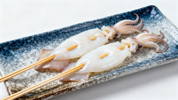 美食烧烤之新鲜鱿鱼摆盘