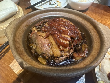 砂锅炖肉美食佳肴