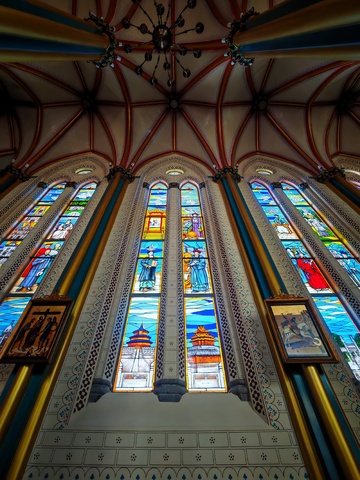 教堂彩绘玻璃窗艺术装饰