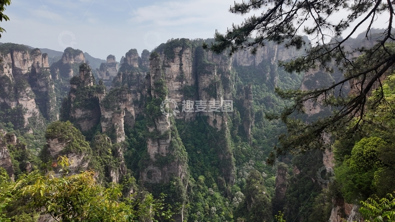高清大图下载【趣麦麦图】-峭壁峰林壮丽山川