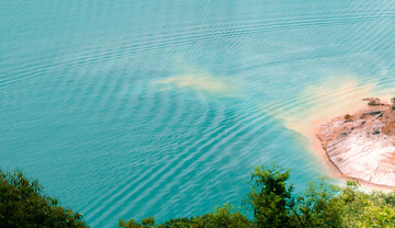 万绿湖山水景观碧水沙石自然风光摄影