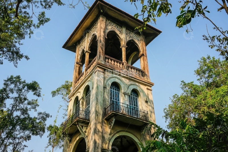 高清大图下载【趣麦麦图】一座古老的塔楼建筑