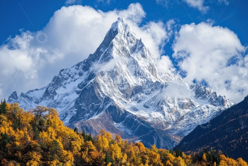 高清大图下载【趣麦麦图】远处的雪山高山自然风景