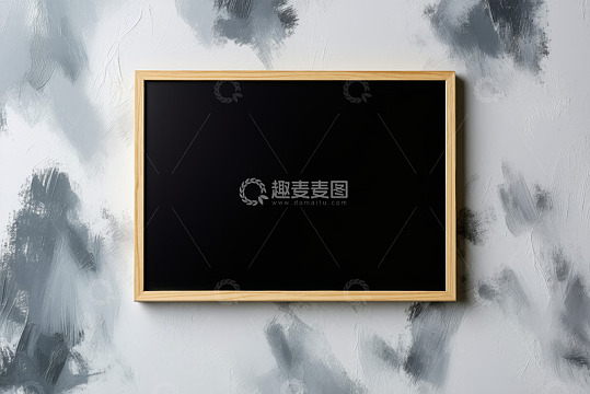 木框黑板挂于抽象背景墙