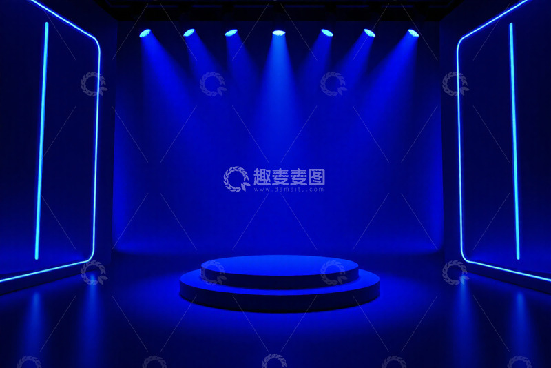 高清大图下载【趣麦麦图】蓝色灯光环绕的圆形舞台