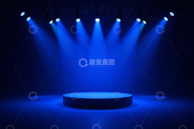 高清大图下载【趣麦麦图】蓝色灯光照射下的圆形舞台