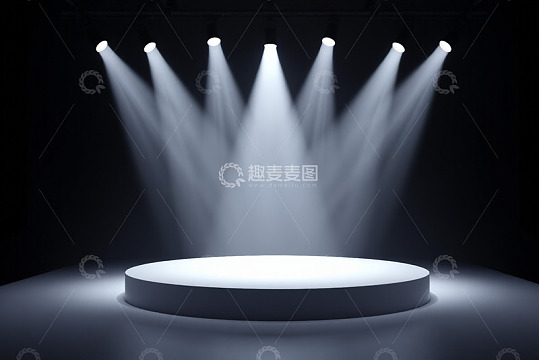 聚光灯下的圆形舞台