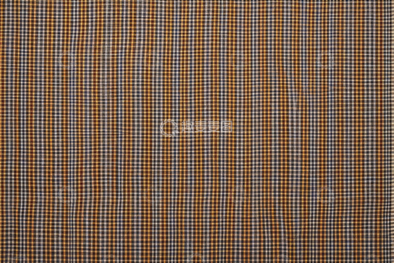 高清大图下载【趣麦麦图】草地中的圆形水洼景观