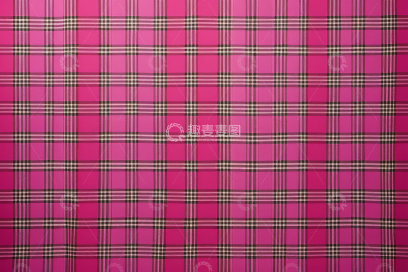 高清大图下载【趣麦麦图】粉紫色背景下的蓬松云朵