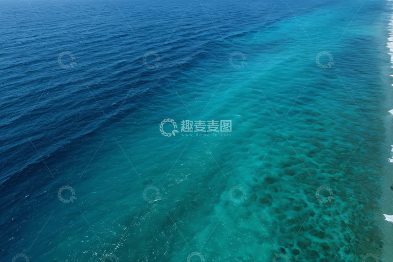 高清大图下载【趣麦麦图】俯瞰蓝色海洋与清澈浅滩