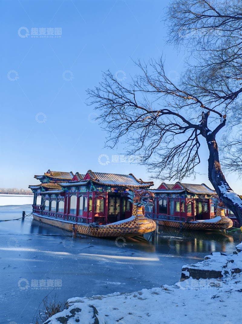 高清大图下载【趣麦麦图】冬日冰湖古风游船
