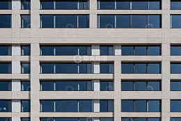 现代建筑外立面窗户特写