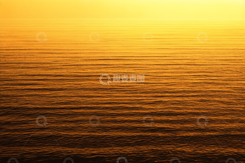 高清大图下载【趣麦麦图】夕阳下平静的海面景观