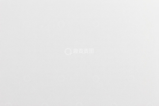 纯白色背景画面