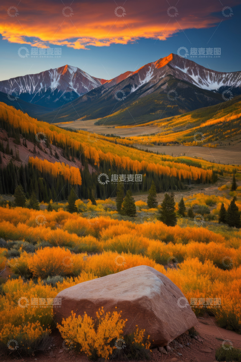 高清大图下载【趣麦麦图】秋日山谷雪山森林风光