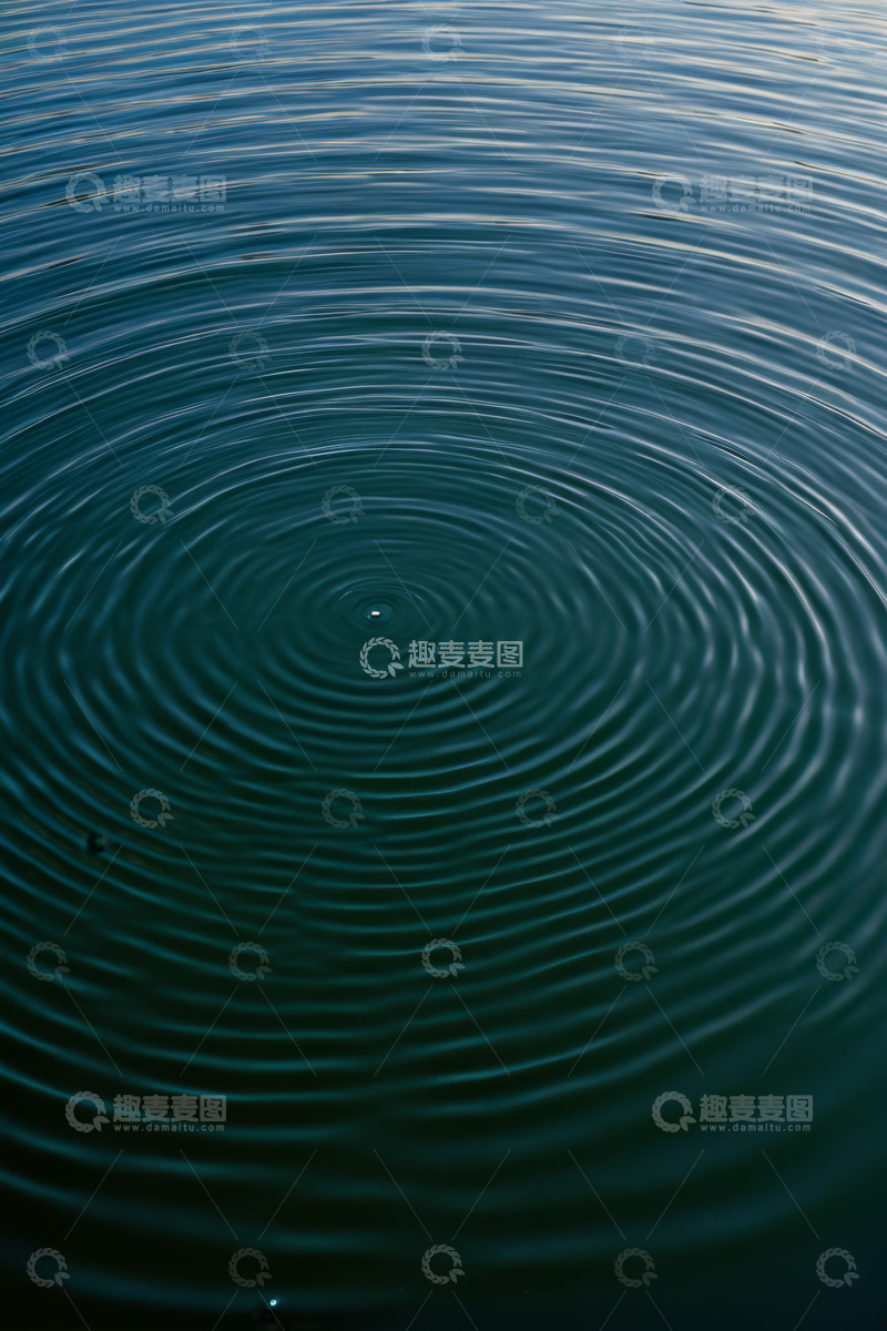 高清大图下载【趣麦麦图】水面涟漪特写