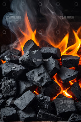 燃烧的炭火特写