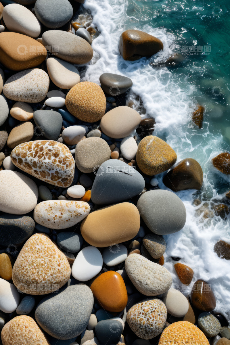 高清大图下载【趣麦麦图】海岸边形态各异的鹅卵石