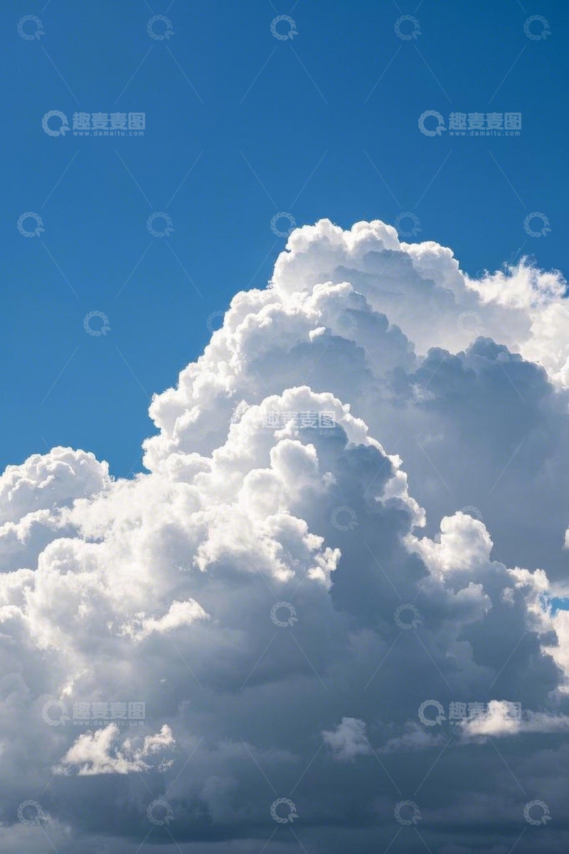 高清大图下载【趣麦麦图】蓝天中蓬松的积云景象