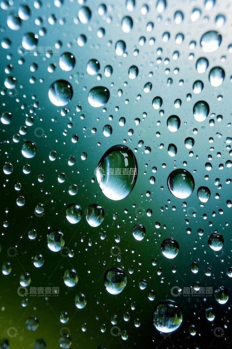 高清大图下载【趣麦麦图】玻璃表面的晶莹水滴
