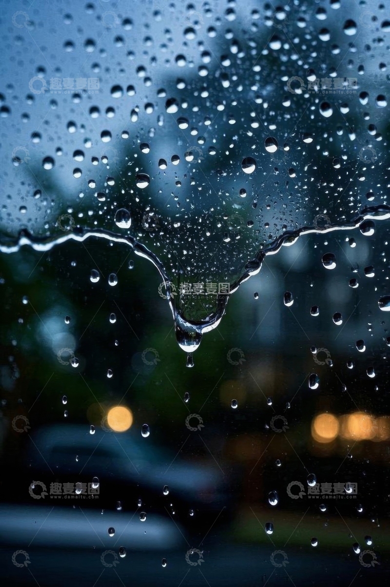 高清大图下载【趣麦麦图】-玻璃窗上的雨滴特写