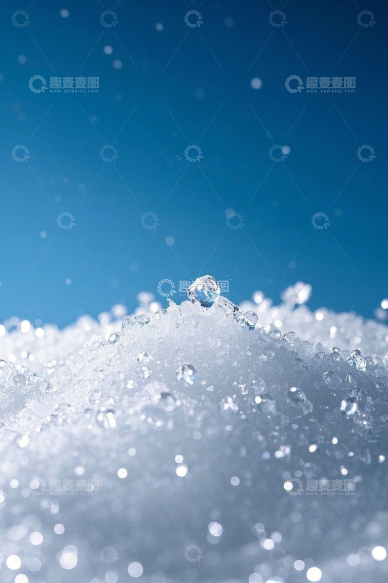 高清大图下载【趣麦麦图】雪上晶莹水珠特写