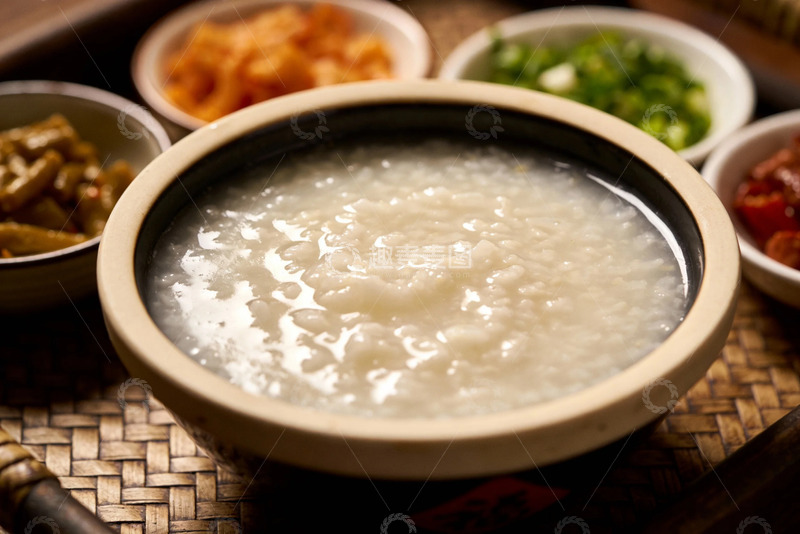 高清大图下载【趣麦麦图】韩式粥品搭配小菜