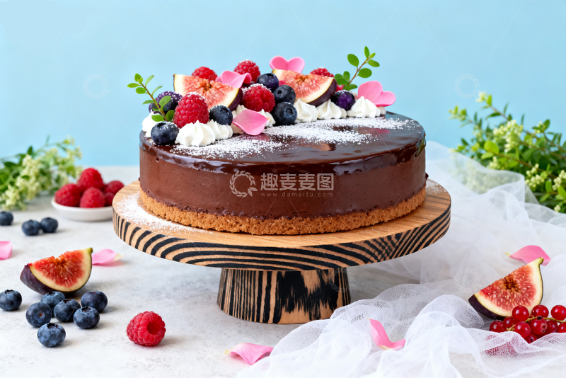 源文件下载【趣麦麦图】乡村风格巧克力水果蛋糕1