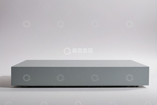 灰色长方体产品展示平台