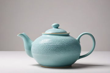 浅蓝色陶瓷茶壶特写