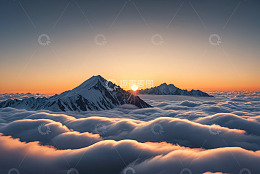 雪山云海日出景观