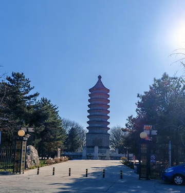 古塔晴空风光摄影