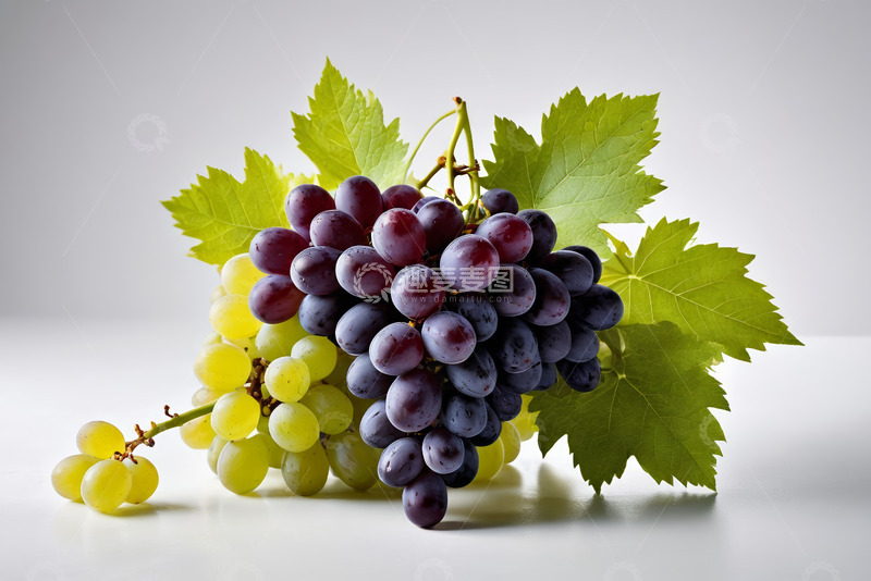 高清大图下载【趣麦麦图】两串新鲜葡萄静物展示