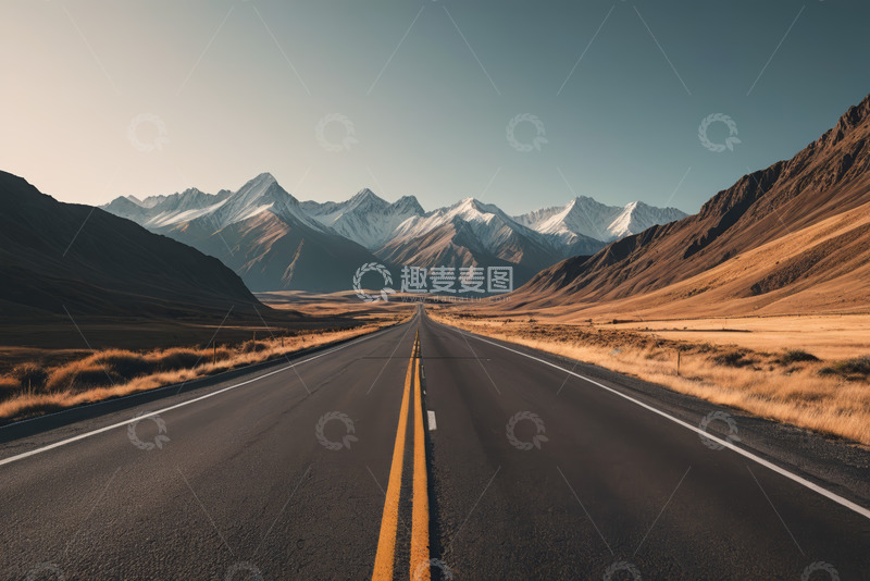 高清大图下载【趣麦麦图】旷野中延伸向雪山的公路