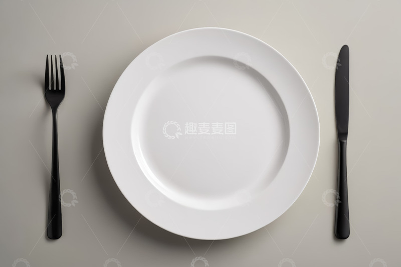 高清大图下载【趣麦麦图】白色餐盘配黑色餐具摆拍