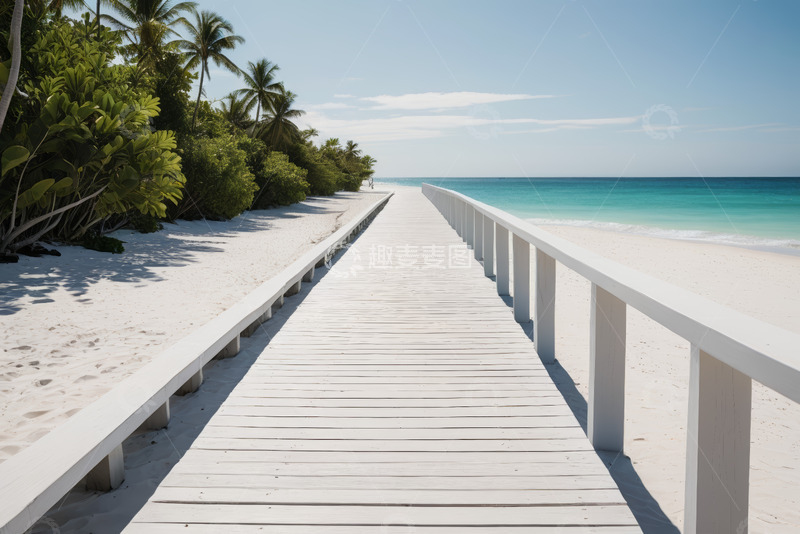 高清大图下载【趣麦麦图】海滩木栈道通往蓝色海洋